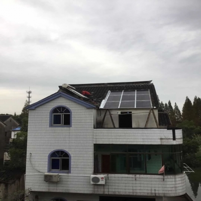 小瓦換新顏，光伏屋頂防水還產(chǎn)金錢